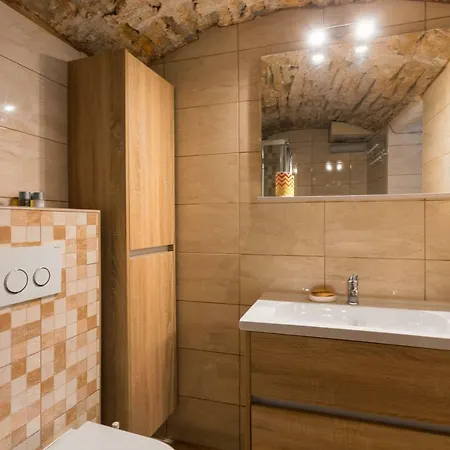 Hotel apartamentowy Golden Bay Hvar