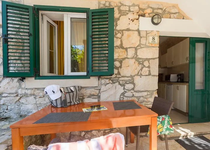 Aparthotel Golden Bay Hvar 4*