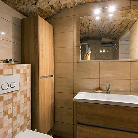 מלון דירות Golden Bay Hvar 4*