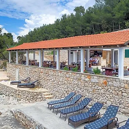 Golden Bay Hvar 4*