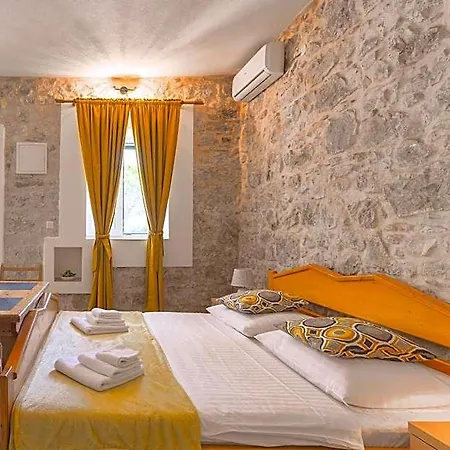Golden Bay Hvar