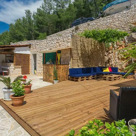 Golden Bay Hvar Ξενοδοχείο με διαμερίσματα