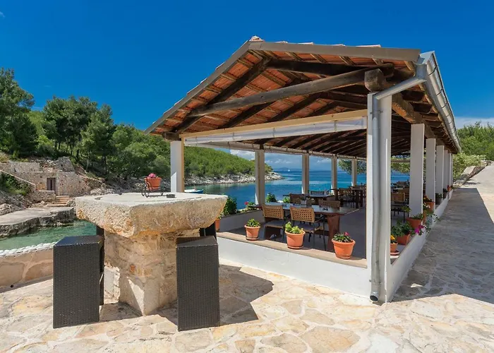 Golden Bay Hvar 3* Хвар