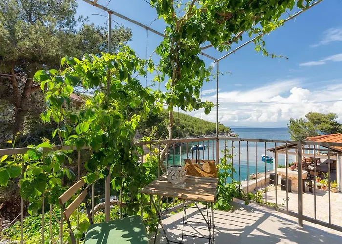 Golden Bay Hvar 3* Хвар